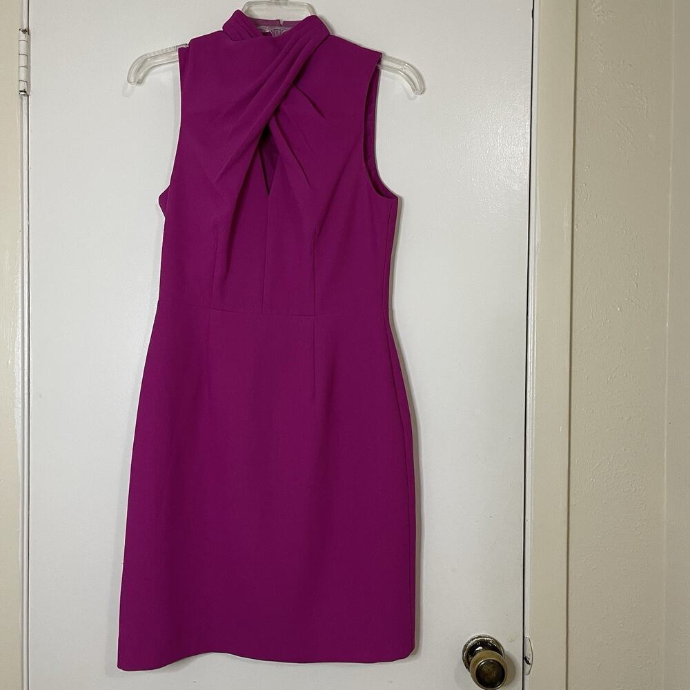 NWOT Trina Turk Women's Pink Fuchsia Contessa Twist Front Sheath Dress Size US 4